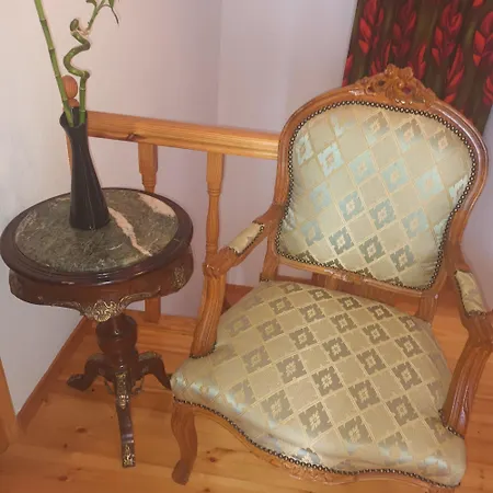 度假居 Georgia House 波尔塔里亚